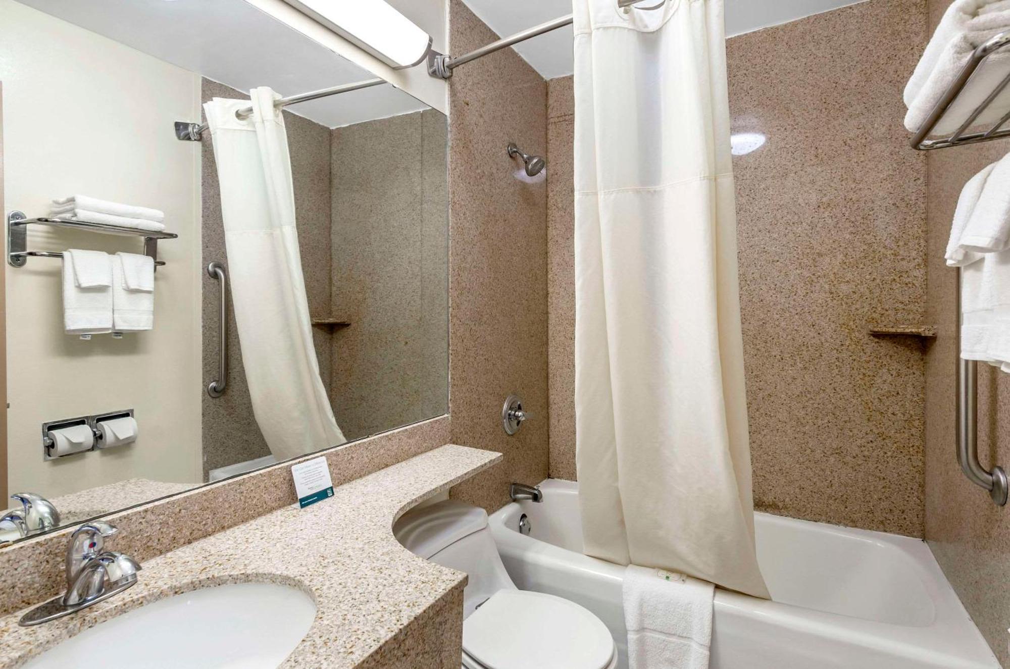Quality Inn Waynesboro - Skyline Drive Exterior foto